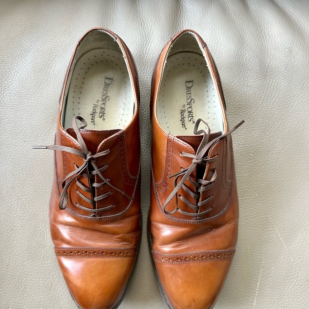 Men’s Rockport lace up loafers size 9 1/2